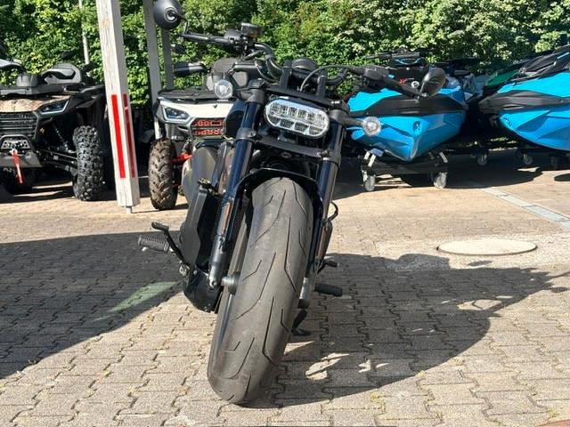 Harley-Davidson Sportster S / RH 1250 S