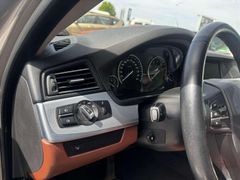 Fahrzeugabbildung BMW 535 535 i HUD PANO SCHECKHEFTGEPFLEGT