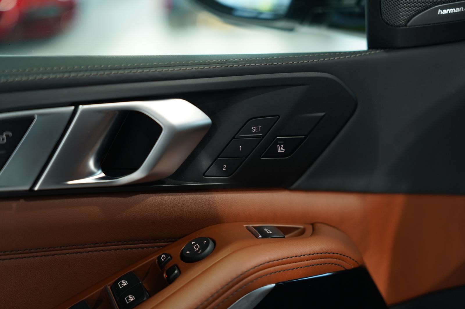 BMW X5 M60 i xD *1.H *22 *ACC*Sky Lounge*H-UP*AHK