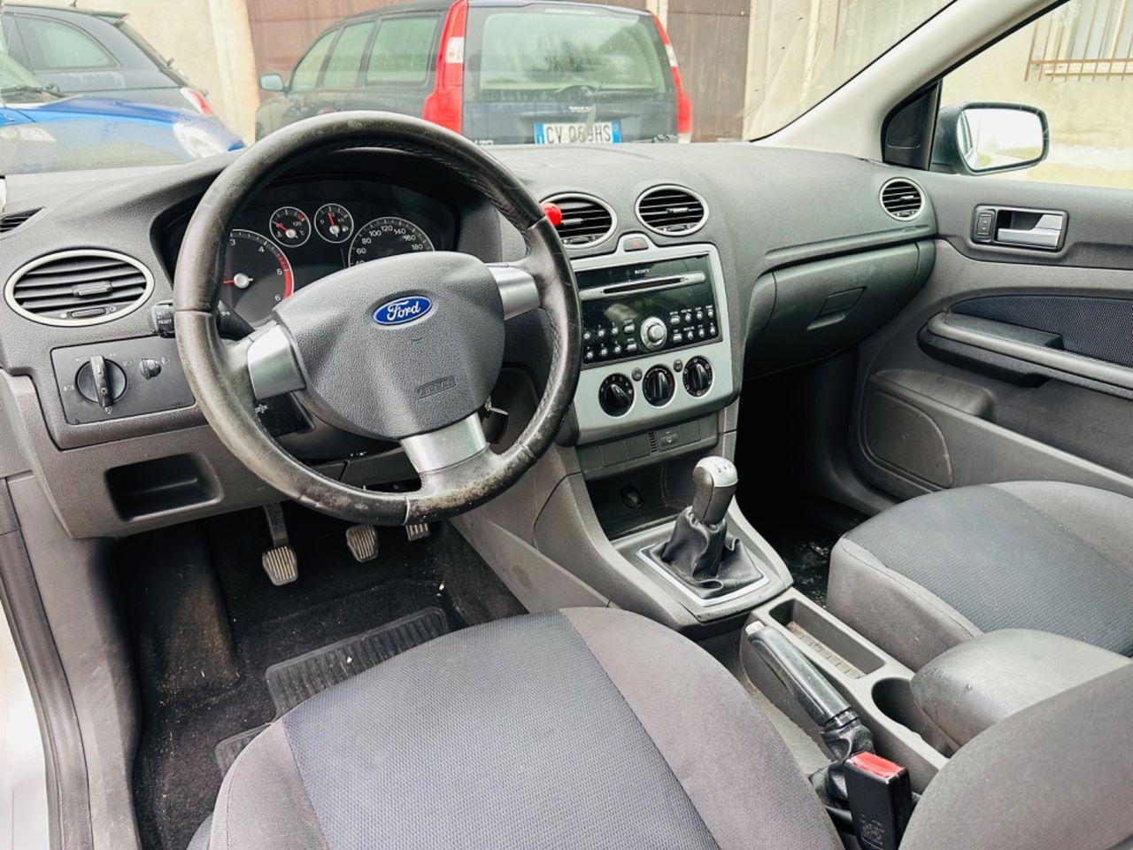Ford Focus 2007 — photo 11