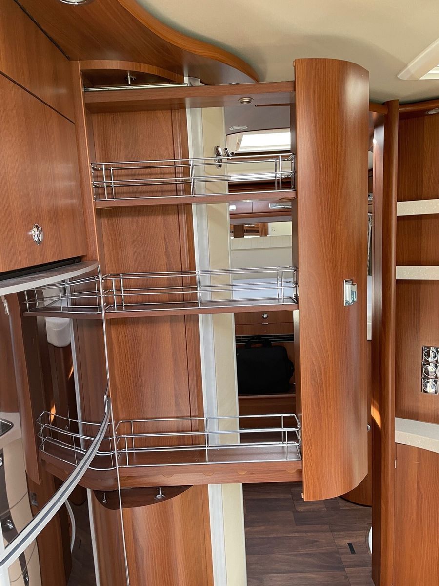 Fahrzeugabbildung Carthago chic e-line I 50 Yachting Solar, TV, Luftfederun