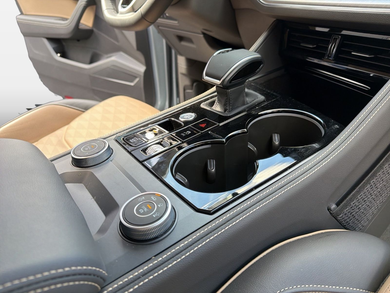 Volkswagen Touareg - Bild 17