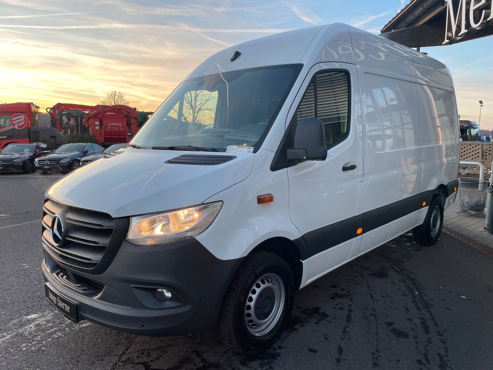 Fahrzeugabbildung Mercedes-Benz Sprinter 317 CDI 3665 9G Klima 360 MBUX