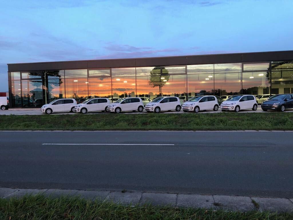 showroom-image-main
