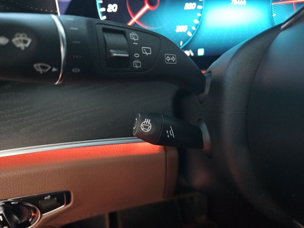 Fahrzeugabbildung Mercedes-Benz E 400 dT 4M AMG AHK HUD Airmatic Sitzklim Massag