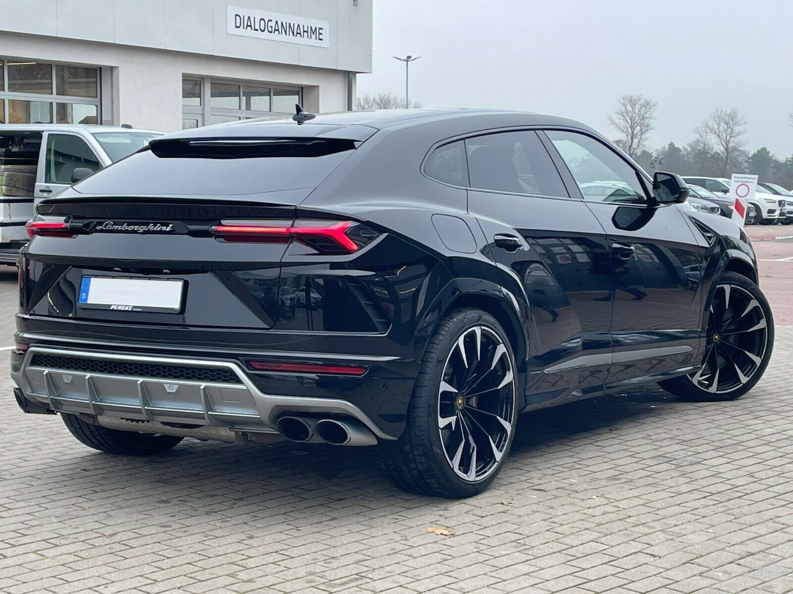 Fahrzeugabbildung Lamborghini Urus LP650 *PANO*Carbon*HeUp*23*Miete*Mietkauf*