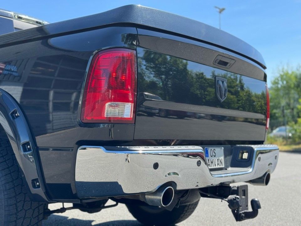 Fahrzeugabbildung Dodge RAM 1500 Crew Laramie Leder LPG Schiebedach