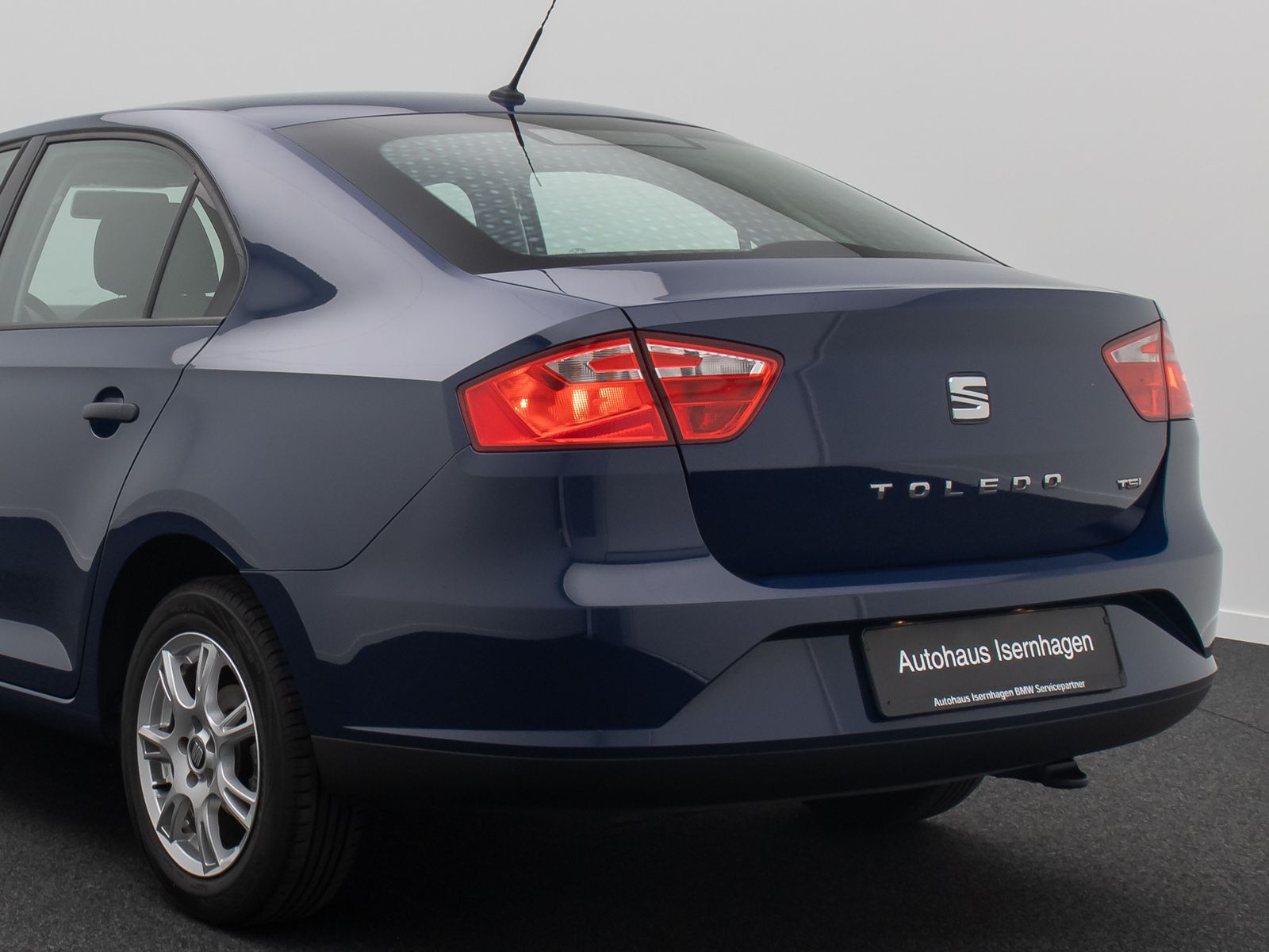 Fahrzeugabbildung SEAT Toledo 1.2 TSI 66kW BremsAss ABS Winterpaket LM