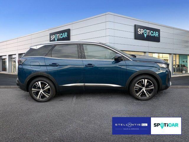 Peugeot 3008 GT Hybrid4 300 EAT8 Glasdach Sitzheiz CarPl