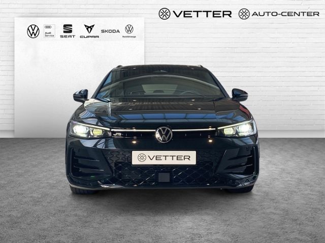Fahrzeugabbildung Volkswagen Passat R-Line 2,0 l TDI SCR 110 kW (150 PS) 7-Ga