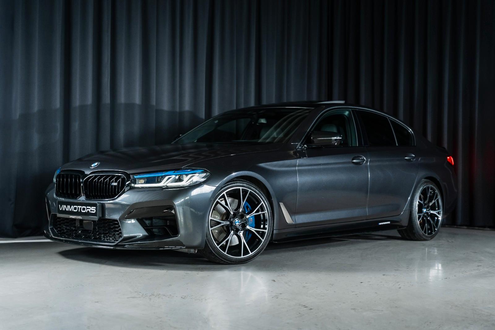 BMW M550i xDrive/HUD/H&K/Massage/ACC/Vent Sitze