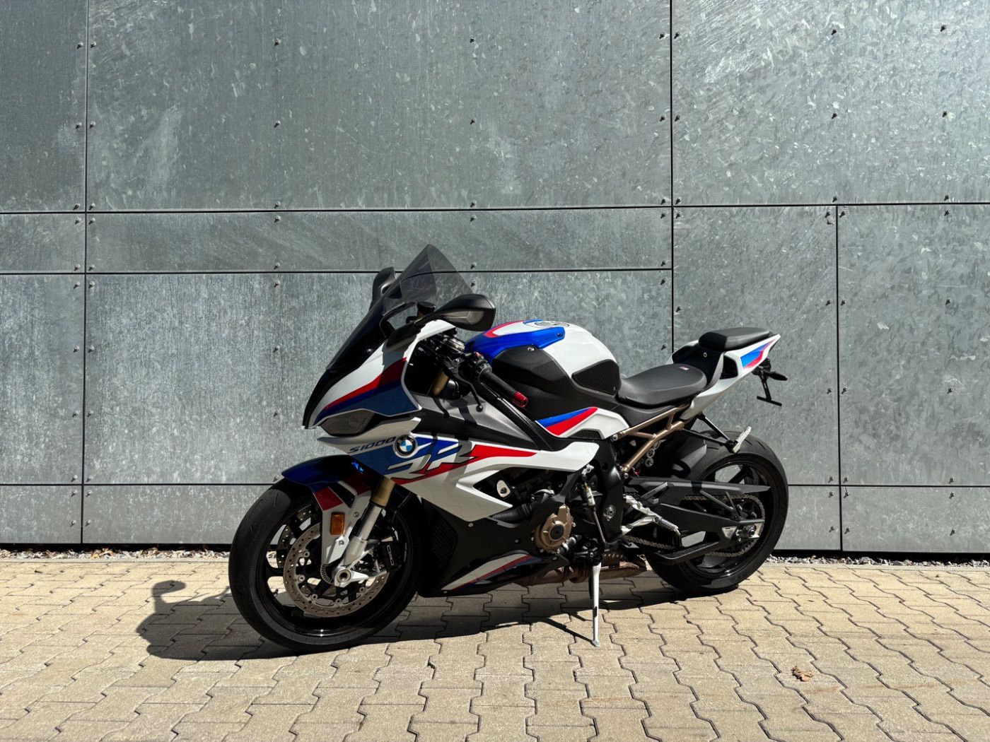 Fahrzeugabbildung BMW S 1000 RR M-Paket Dynamik-Paket Carbonräder