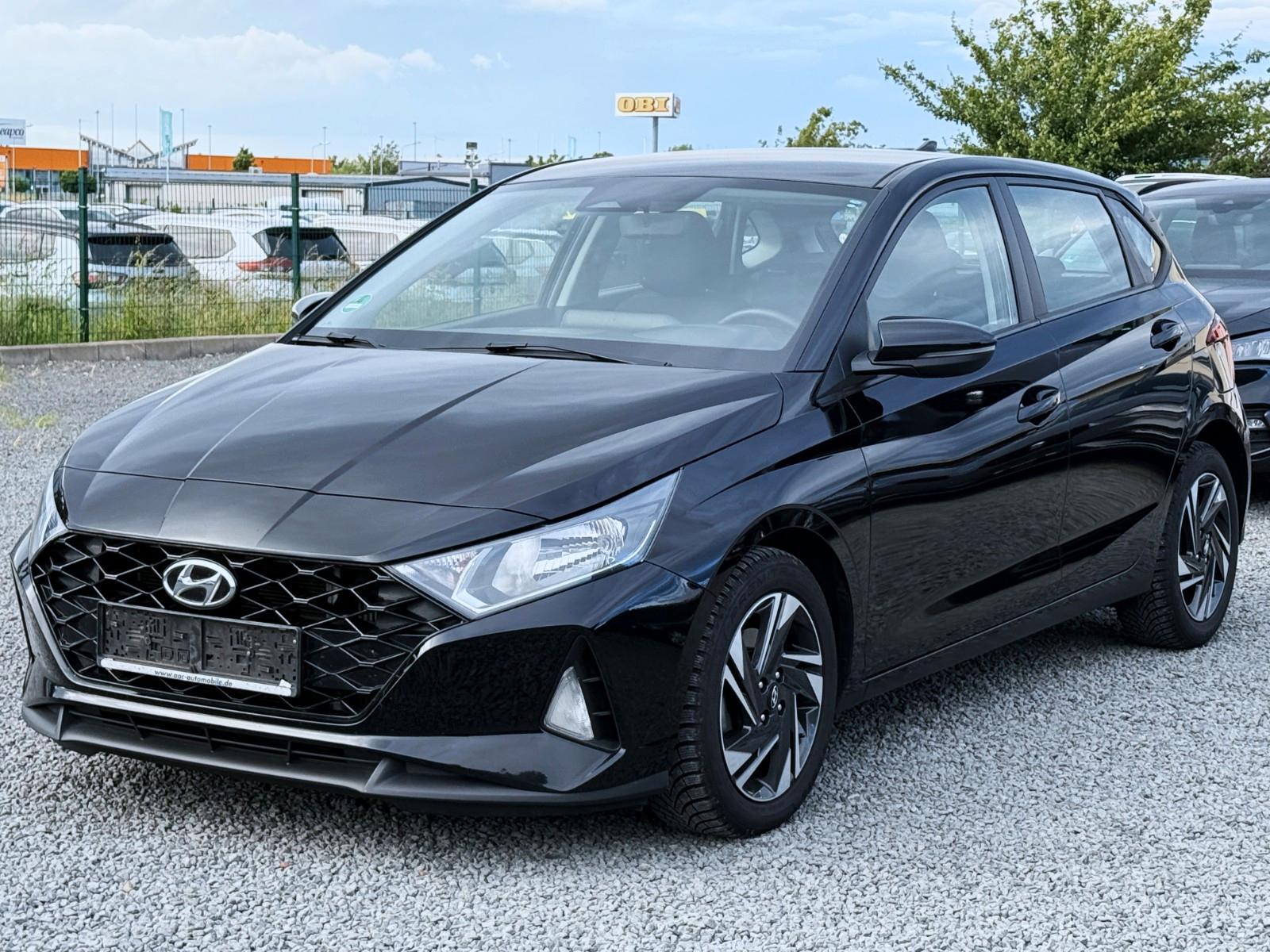 Hyundai i20 Kamera SHZ LHZ Automatik 1.Hand