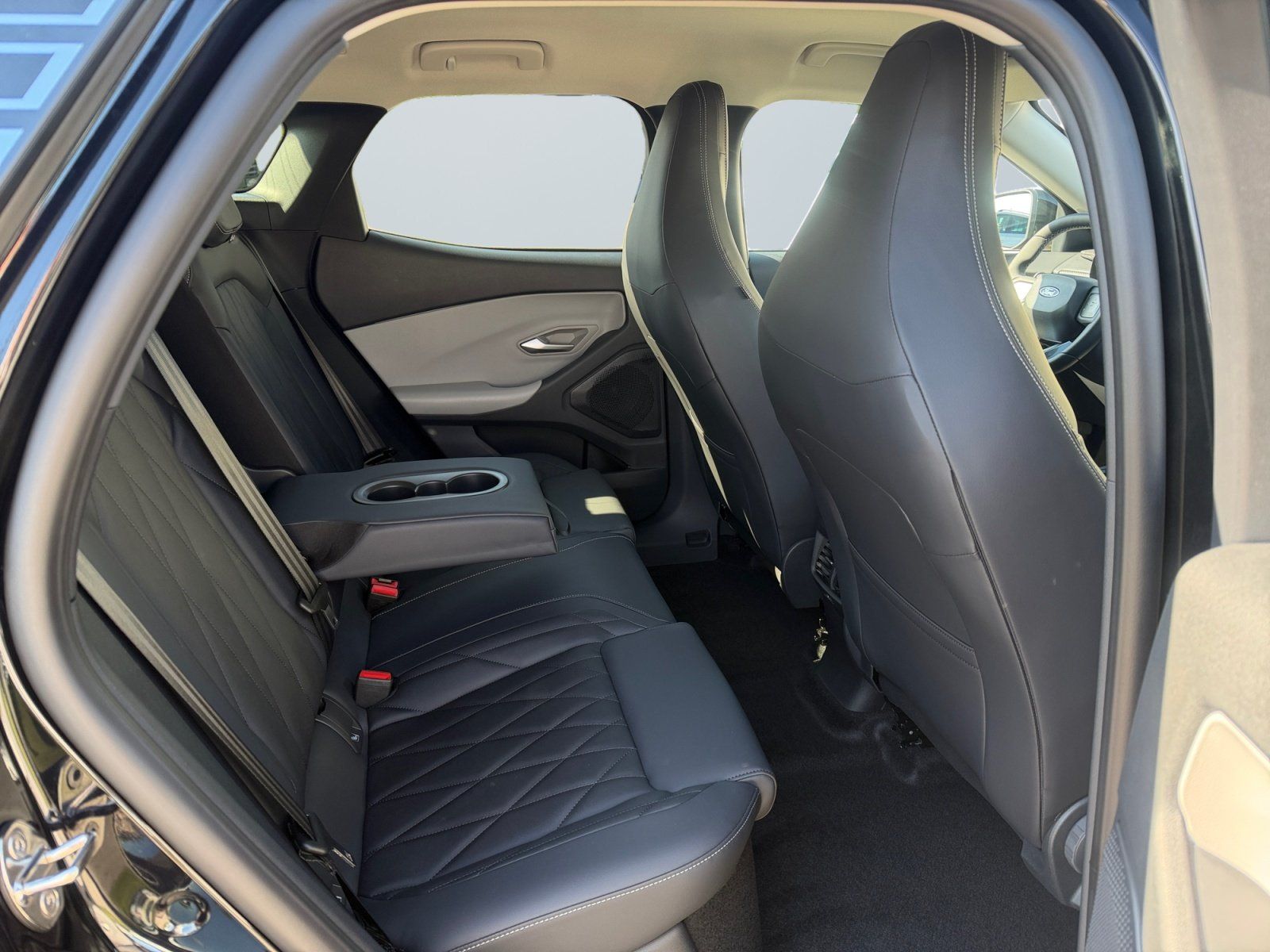 Ford Explorer - Bild 11