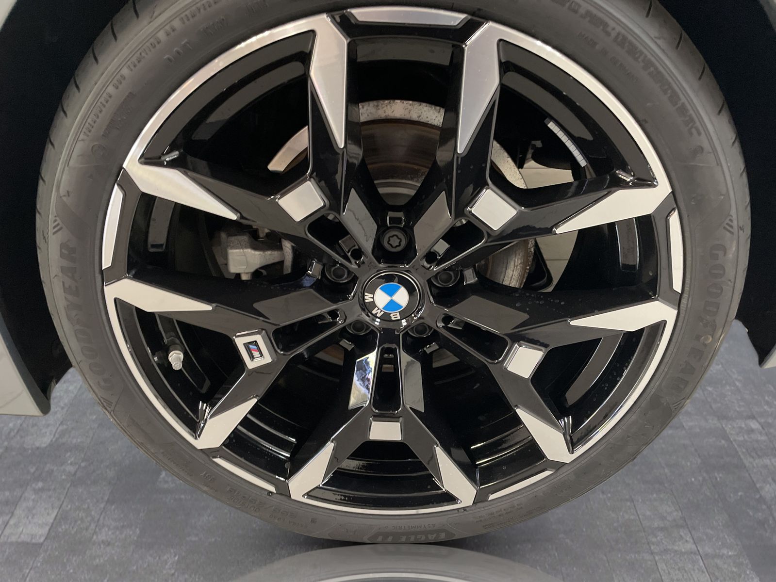 BMW 320 - Bild 14