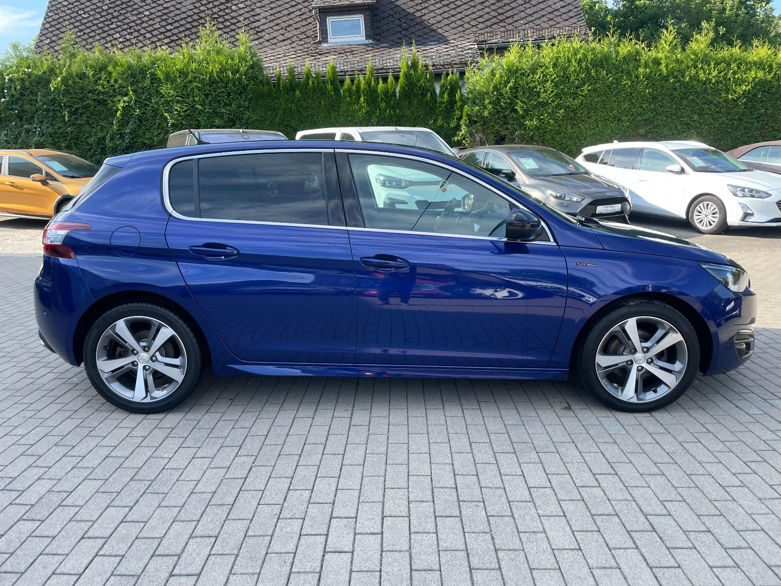 PEUGEOT 308, 2016, Benzin, 131 PS