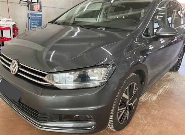 Volkswagen Touran 2.0 TDI 150 CV SCR DSG Executi