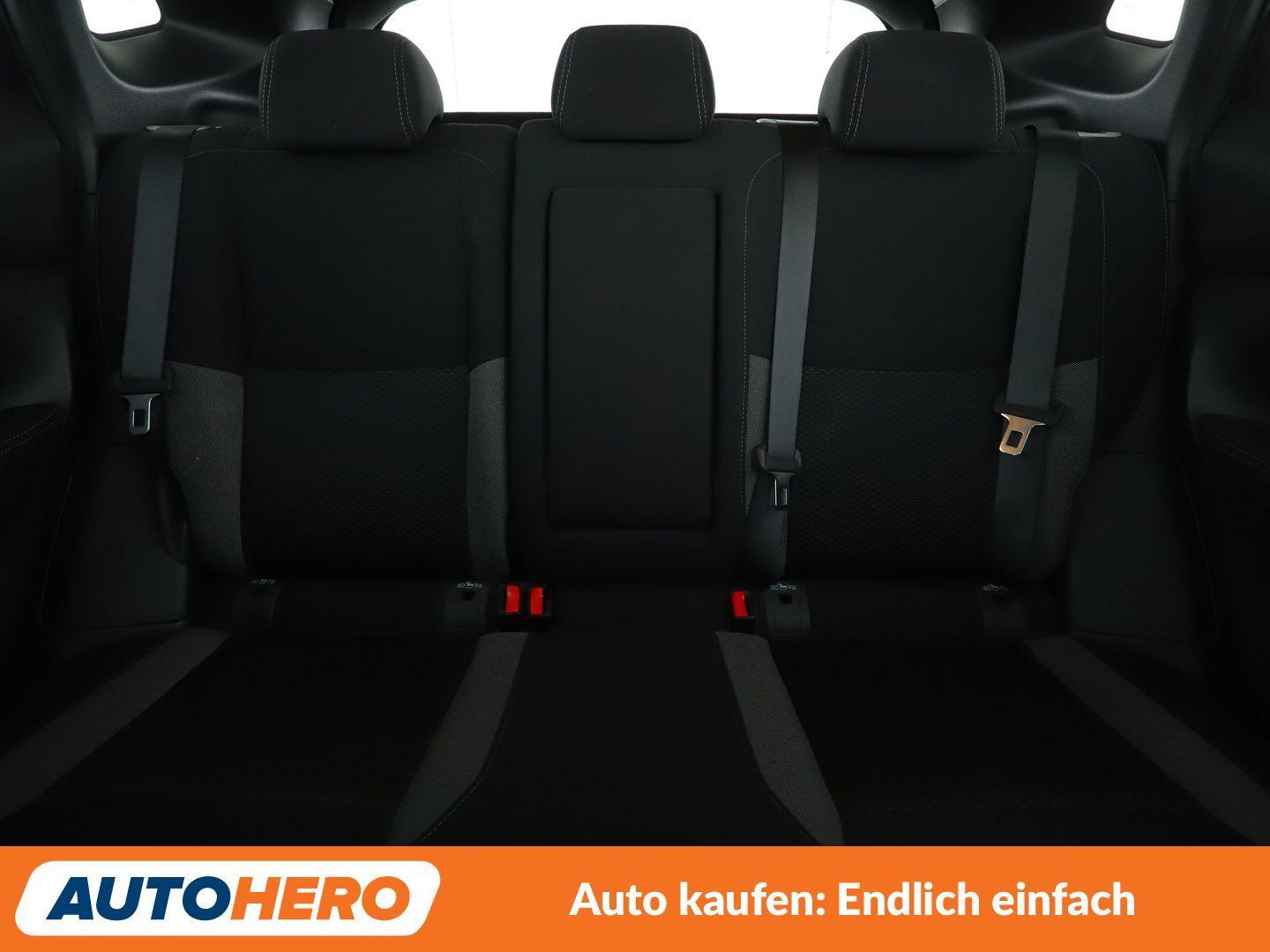 Nissan Qashqai 1.3 DIG-T N-Connecta Aut*NAVI*LED*TEMPO*