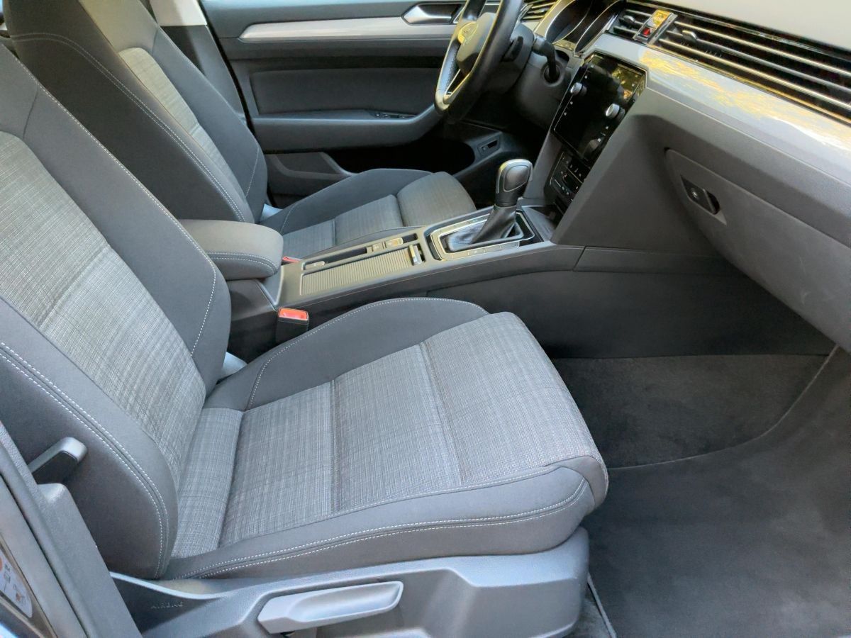 Volkswagen Passat Variant - Bild 12