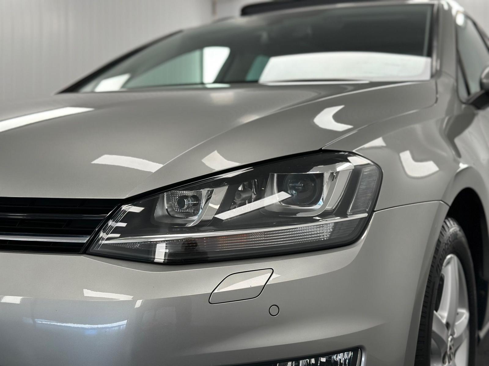 Volkswagen Golf VII Variant 1.4 TSI Highline Kamera Pano 