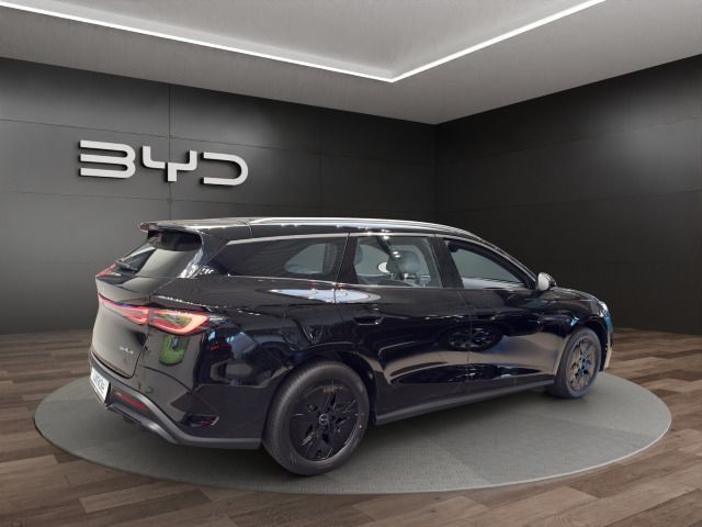 BYD SEAL 6