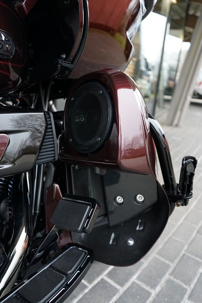 Fahrzeugabbildung Harley-Davidson Road Glide CVO
