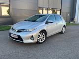 Toyota Auris Comfort 2,0-l-D-4D S/S Comfort - Toyota Auris: 2.0