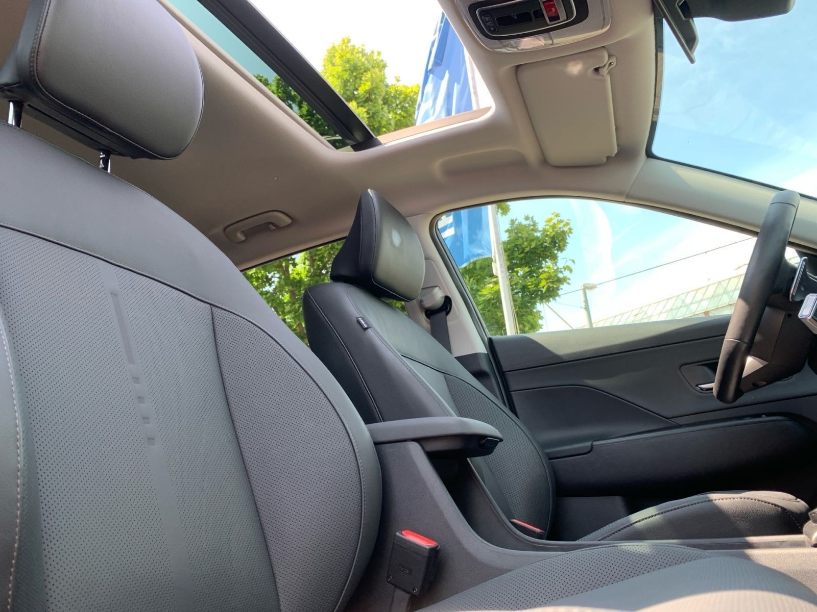 Fahrzeugabbildung Hyundai KONA Prime Elektro 65,4 kWh el.SD Leder