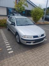 Mitsubishi Carisma 1,6 Comfort Comfort - gebrauchte Mitsubishi Carisma aus dem Jahr 2000