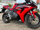 Honda CBR FIREBLADE SC57  1000RR  Neuwertig! 