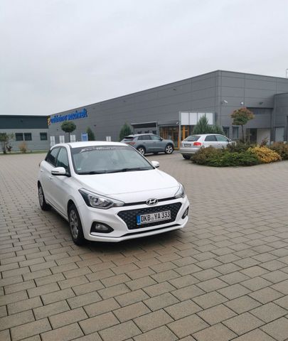 Hyundai Hyndai i20