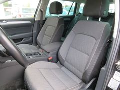 VW Passat Variant 2.0 TDI Business DSG LED Nav 17'' VW Passat Variant 2.0 TDI Business DSG LED Nav 17''
