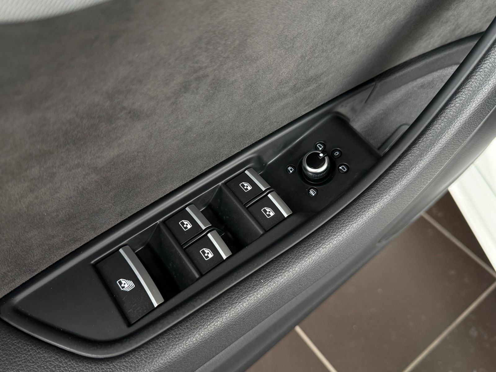 Fahrzeugabbildung Audi A5 Cabrio advanced 40 TFSI S tronic MATRIX KAM
