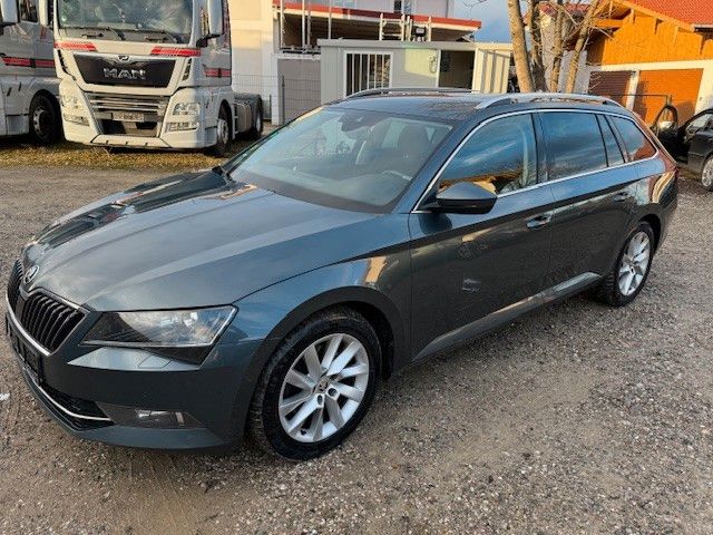 Skoda Superb 2.0 TDI  DSG +Digitale Tacho