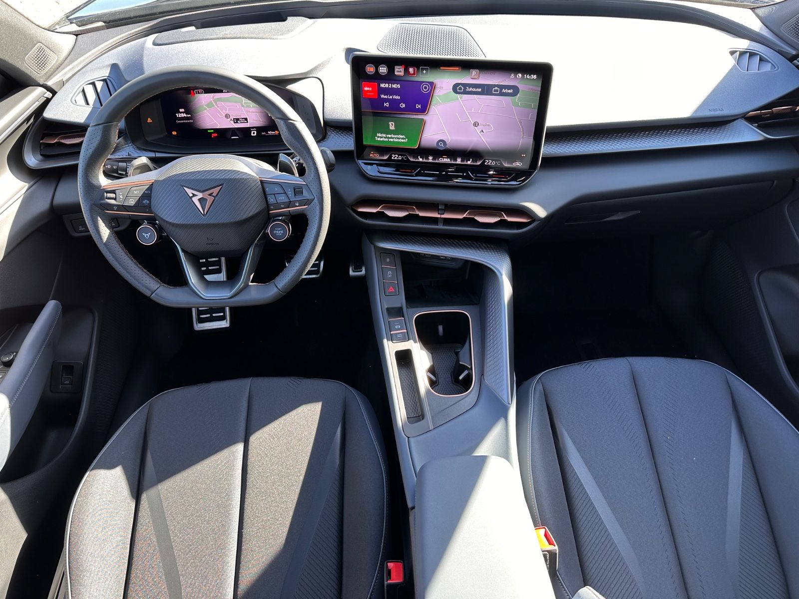 Fahrzeugabbildung CUPRA Terramar 1.5 eTSI DSG AHK/Navi/ACC/LED/SHZG/GJR