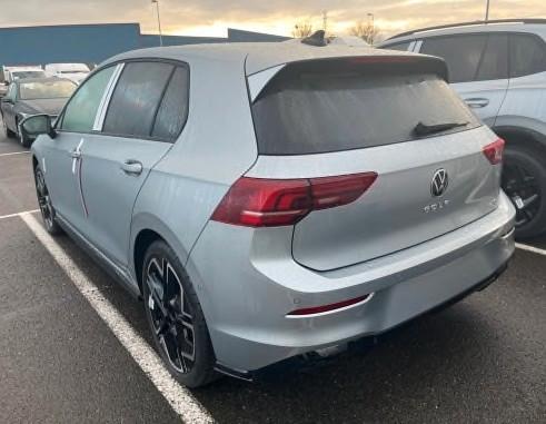 Volkswagen GOLF 8 R-LINE FL 1.5 TSI 150CH DSG7