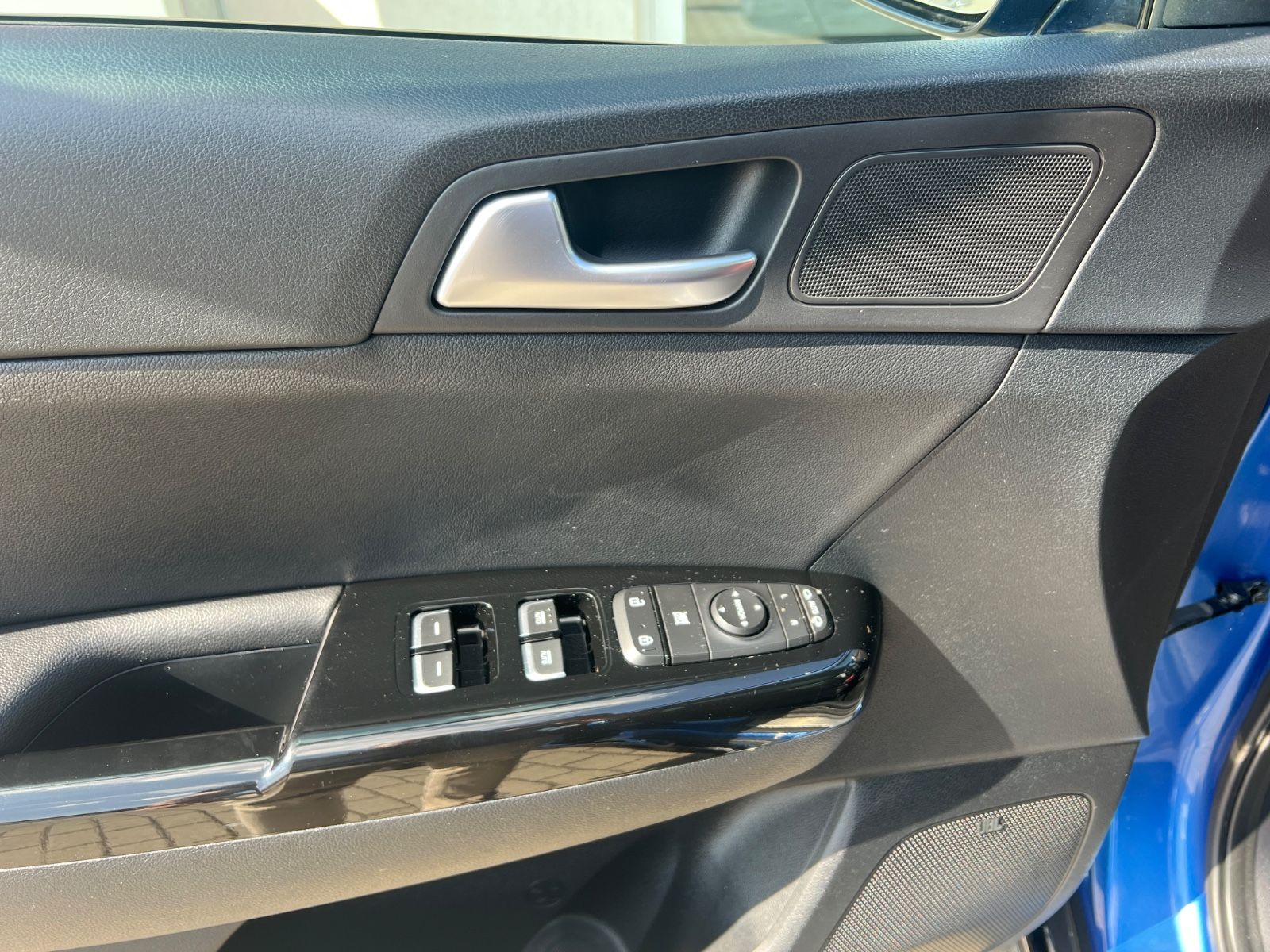 Fahrzeugabbildung Kia Sportage 1.6 T-GDI AWD DCT GT LINE