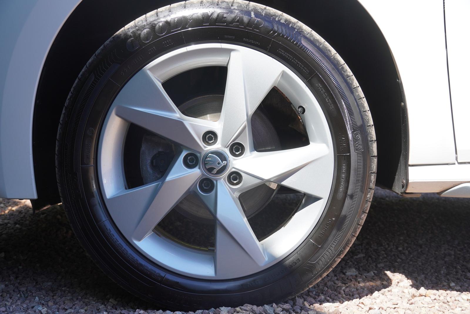 Skoda Kamiq 1.0 Style LED Tempomat Spurhalte PDC USB