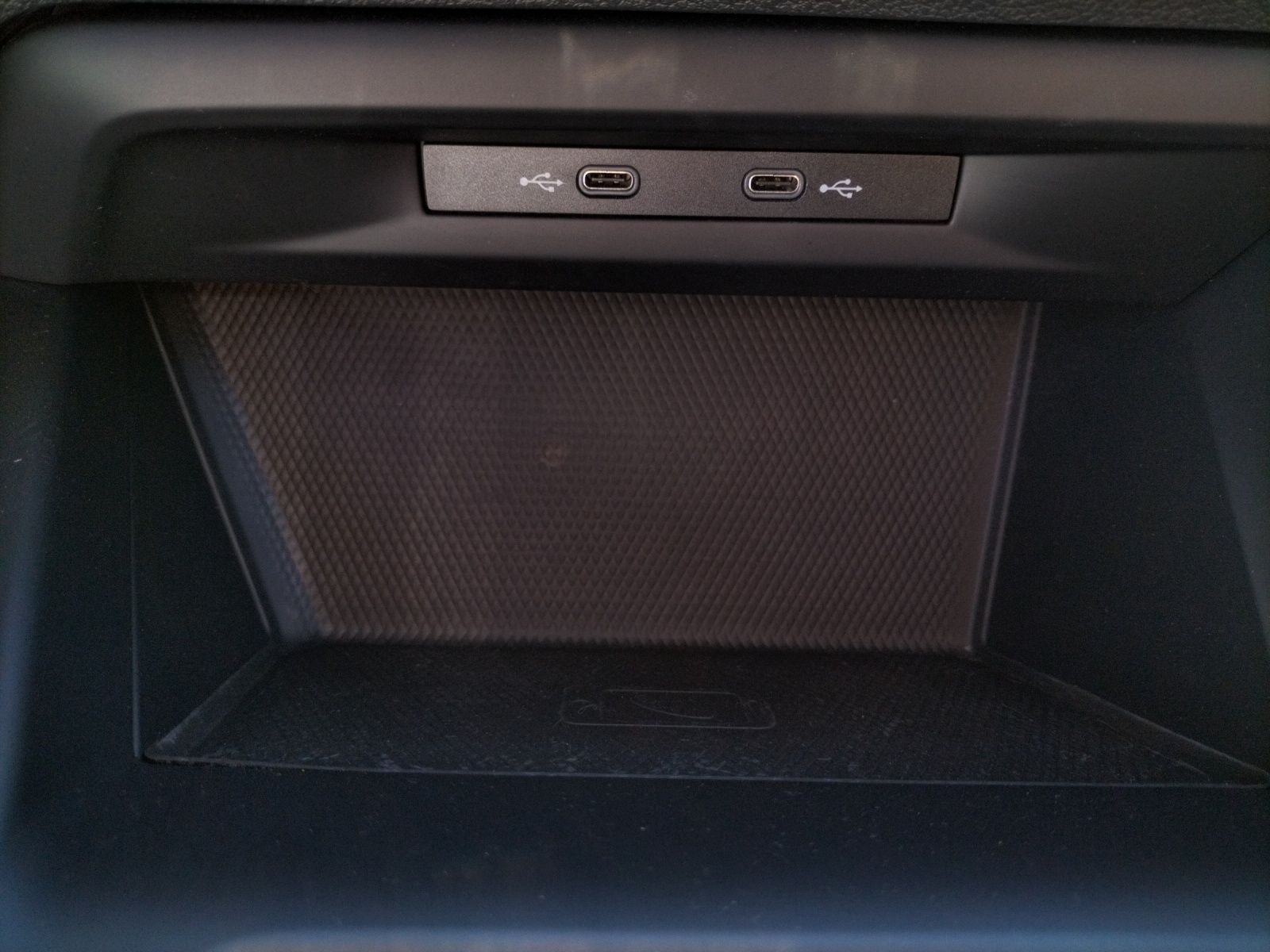 Fahrzeugabbildung Volkswagen Golf VIII Variant TDI Life LED Navi AID ACC PDC