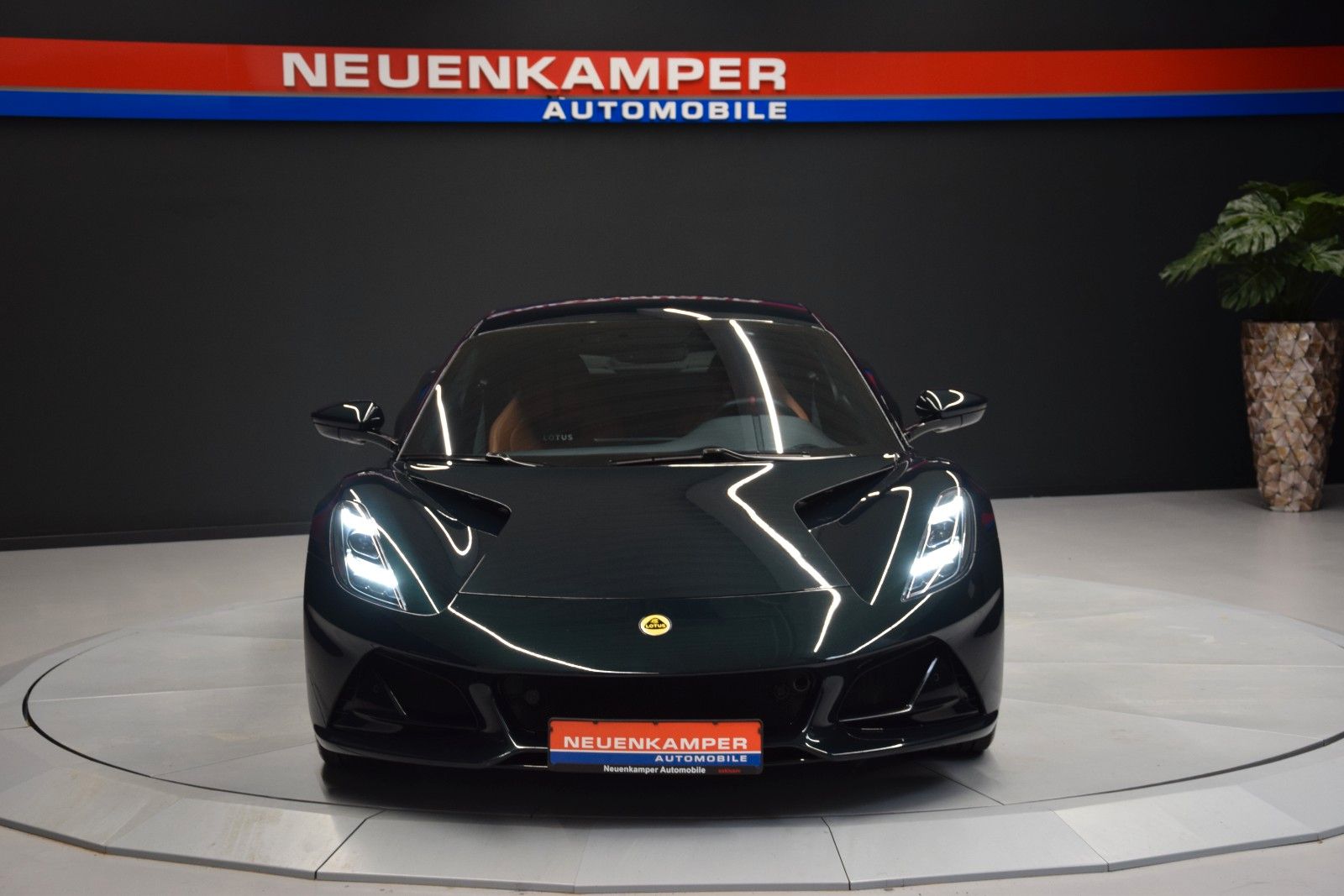 Fahrzeugabbildung Lotus Emira 2.0 Turbo First Edition Leder Konjak