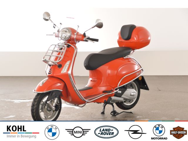 Vespa Primavera 125 mit sehr viel Original Zubehör