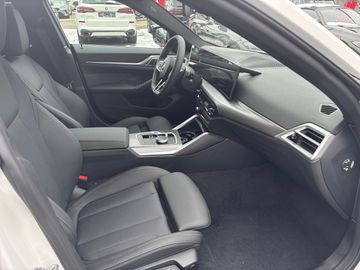 BMW i4 eDrive35 Gran Coupé M Sportpaket HiFi DAB