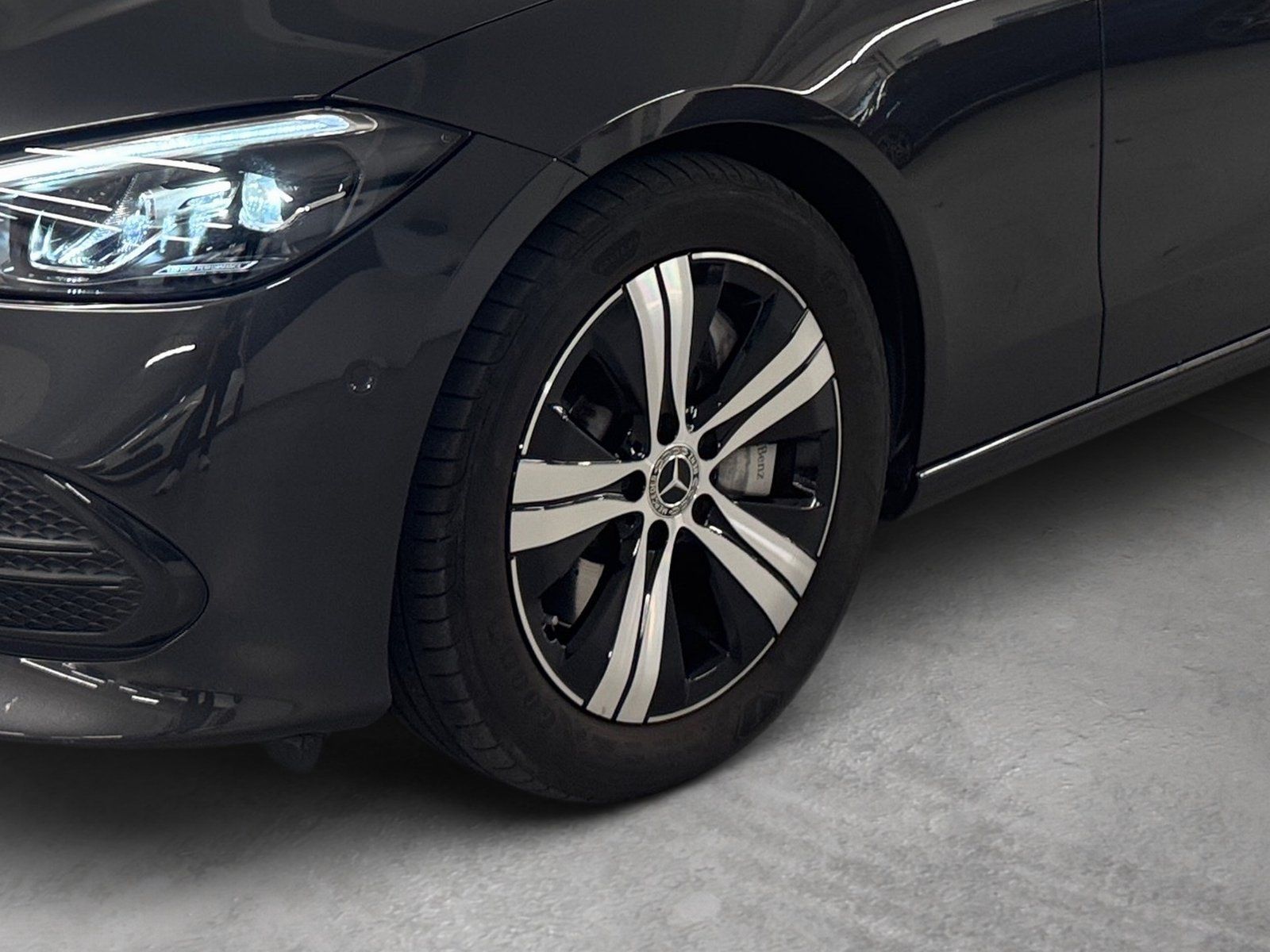 Fahrzeugabbildung Mercedes-Benz C 200 T Avantgarde*Distro*360°*Totwink*Night*LED
