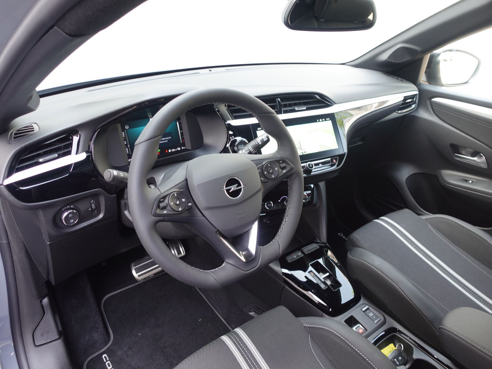 Fahrzeugabbildung Opel Corsa Electric GS,Navi,MatrixLED,Kamera,Sitzhzg