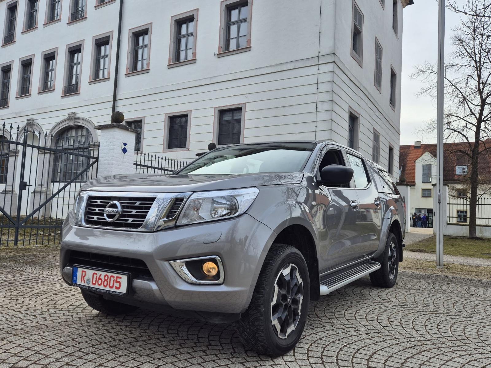 Nissan Navara NP300 N-Guard Double Cab 4x4