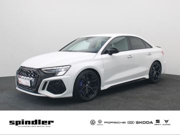 Audi RS 3 Limousine TFSI quattro S-tronic / Vmax290