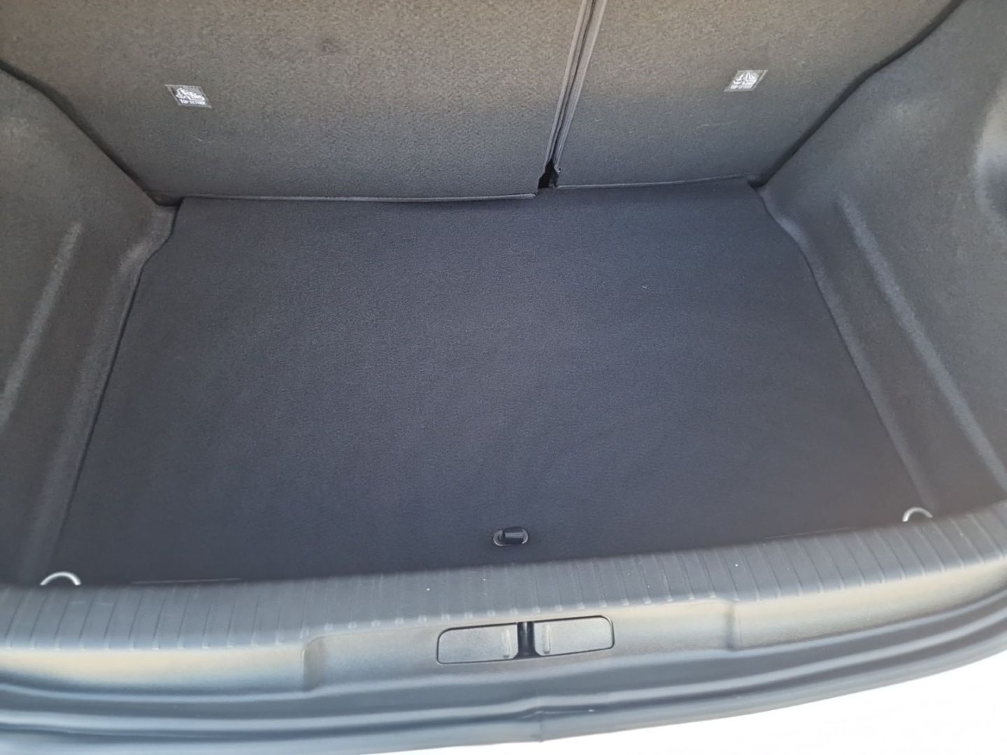 Fahrzeugabbildung Opel Mokka e Elegance Digitales Cockpit LED  Klimaaut