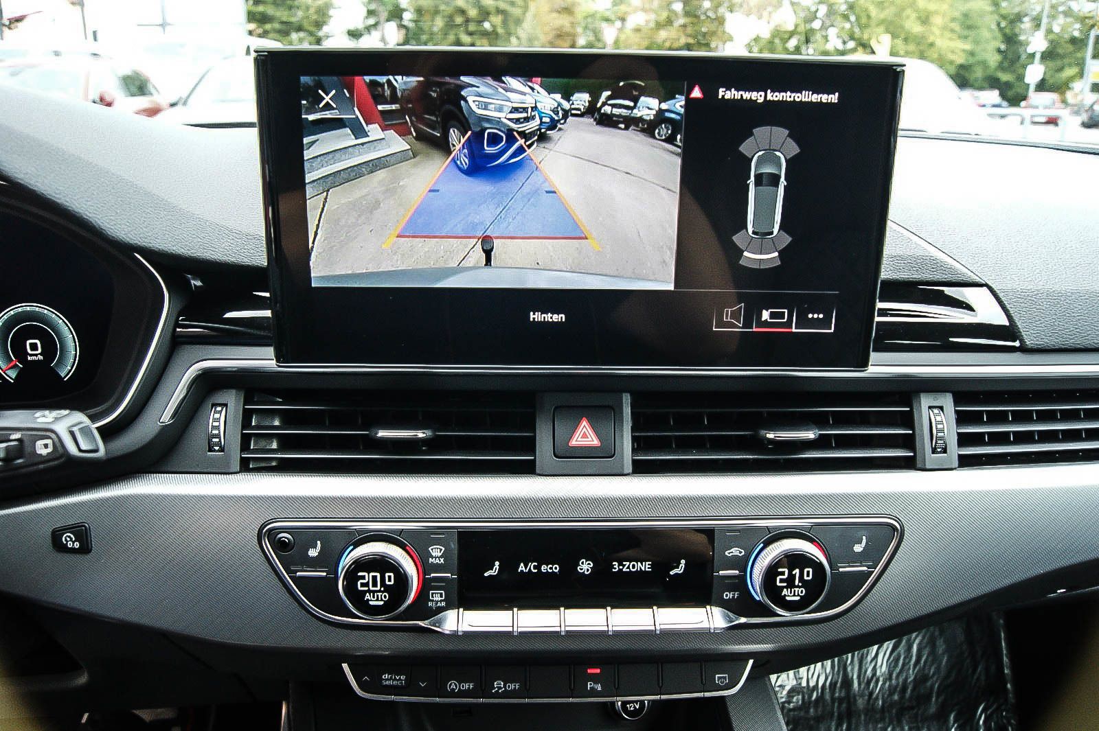 Fahrzeugabbildung Audi A4 Avant 45TFSI quattro edition one LEDER MATRIX