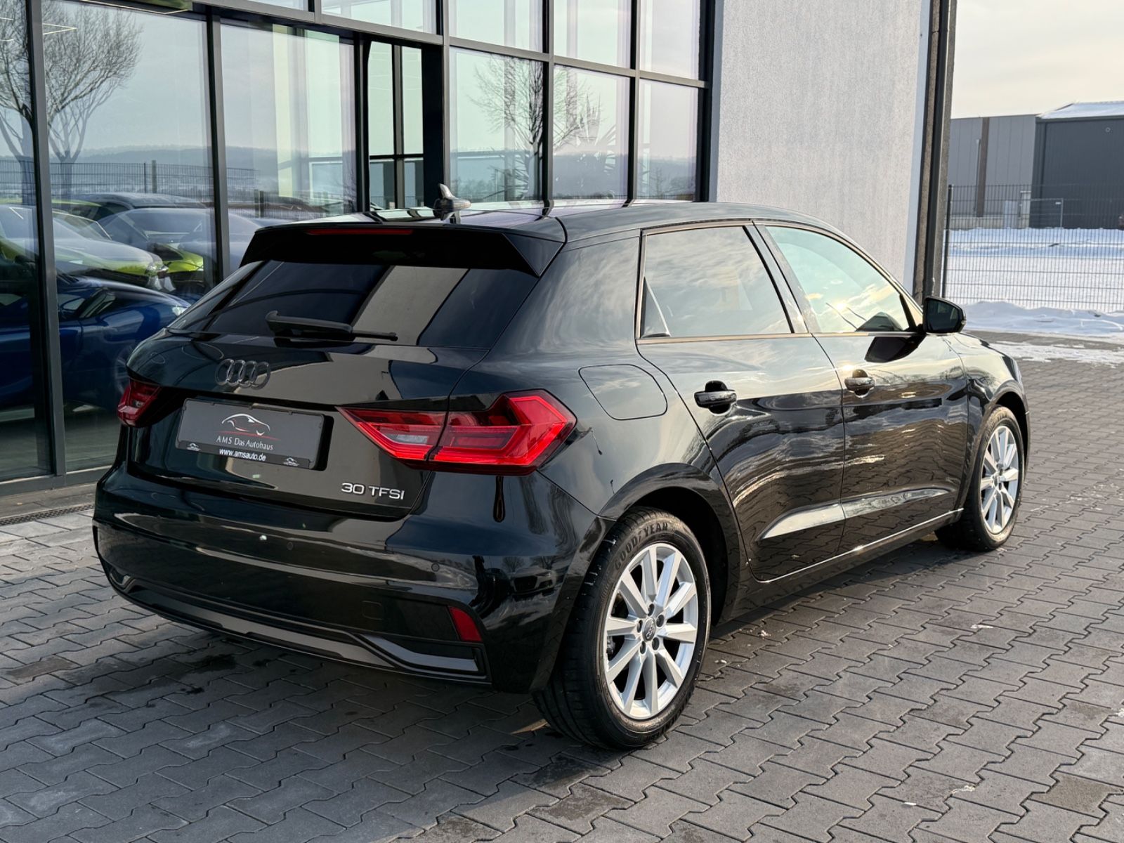 A1 Sportback 30 TFSI advanced Virtual Matrix