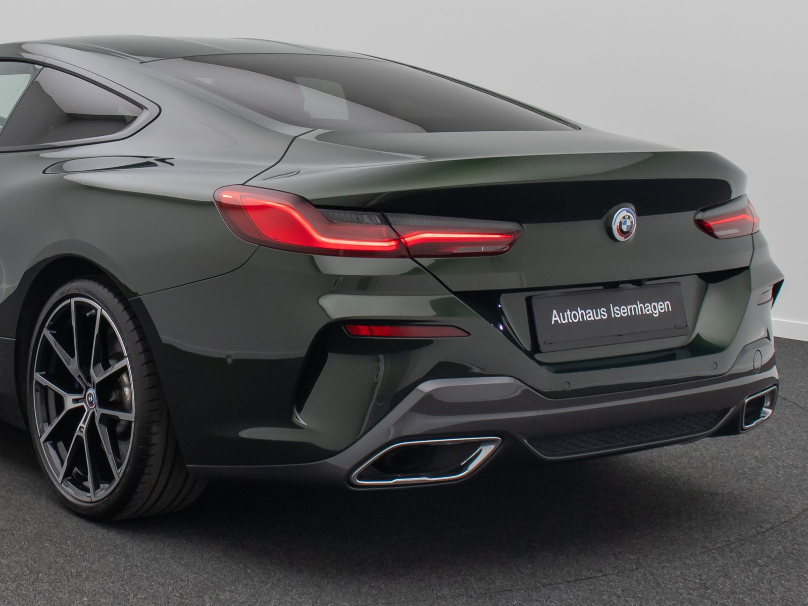 Fahrzeugabbildung BMW 840d xD M Sport Kamera HUD SoftCL DisplKey 20"
